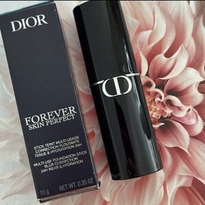 Dior Forever Skin Perfect 24H Multi-Use Foundation Stick